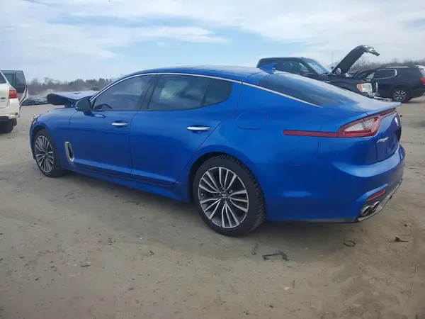 KNAE25LA0K6056146 2019 KIA STINGER - Image 2
