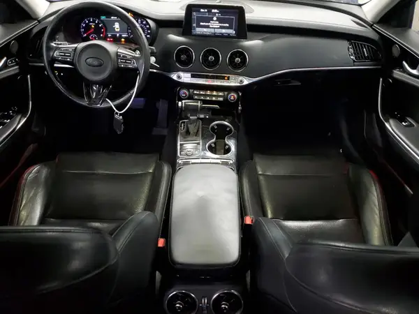 KNAE25LA0K6060035 2019 KIA STINGER - Image 8