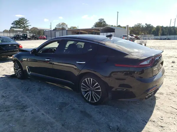 KNAE25LA1J6011103 2018 KIA STINGER - Image 2