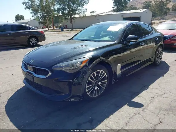 KNAE25LA1J6011120 2018 KIA STINGER - Image 2