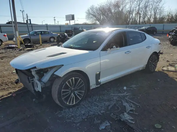 KNAE25LA1J6012588 2018 KIA STINGER - Image 1