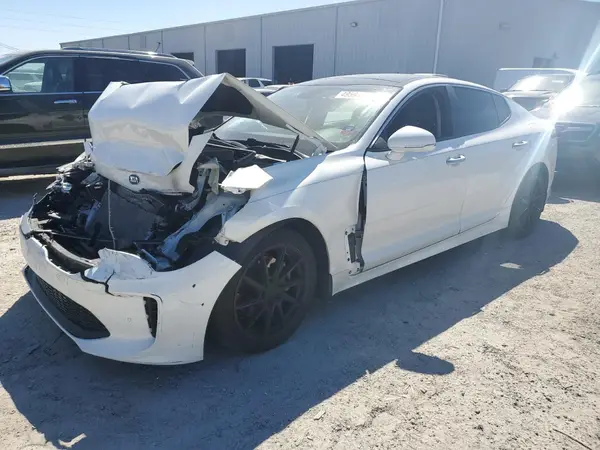 KNAE25LA1J6013045 2018 KIA STINGER - Image 1