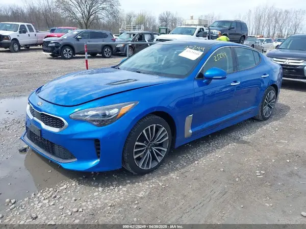 KNAE25LA1J6017046 2018 KIA STINGER - Image 2