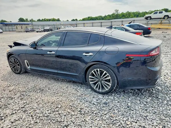 KNAE25LA1J6028323 2018 KIA STINGER - Image 2