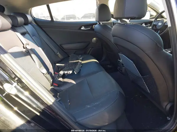 KNAE25LA2J6013443 2018 KIA STINGER - Image 8