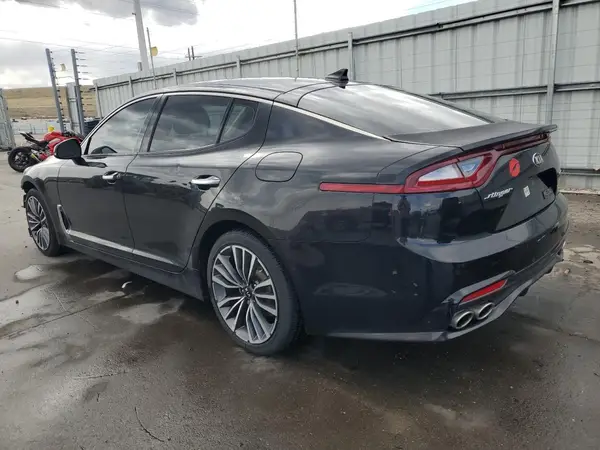 KNAE25LA2J6028315 2018 KIA STINGER - Image 2