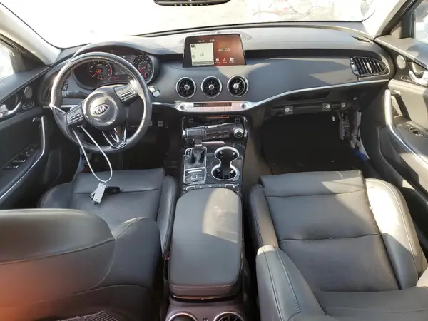 KNAE25LA2J6036074 2018 KIA STINGER - Image 8