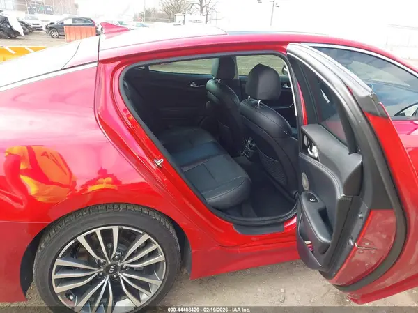 KNAE25LA2K6055600 2019 KIA STINGER - Image 8