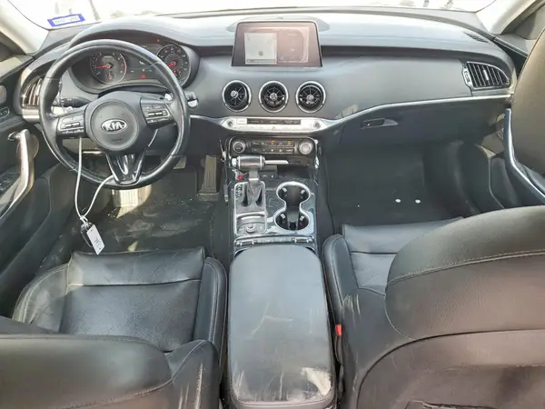 KNAE25LA2K6059131 2019 KIA STINGER - Image 8