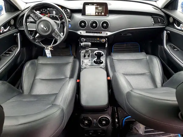 KNAE25LA3J6017050 2018 KIA STINGER - Image 8