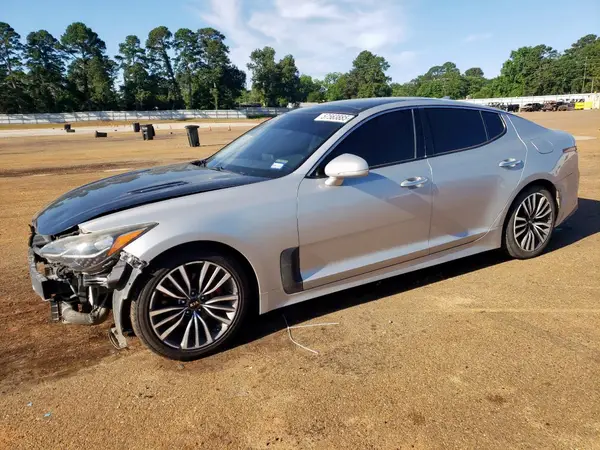 KNAE25LA3J6017582 2018 KIA STINGER