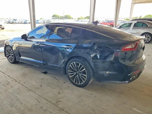 KNAE25LA3J6021468 2018 KIA STINGER - Image 2