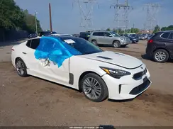 KNAE25LA3J6027478 2018 KIA STINGER