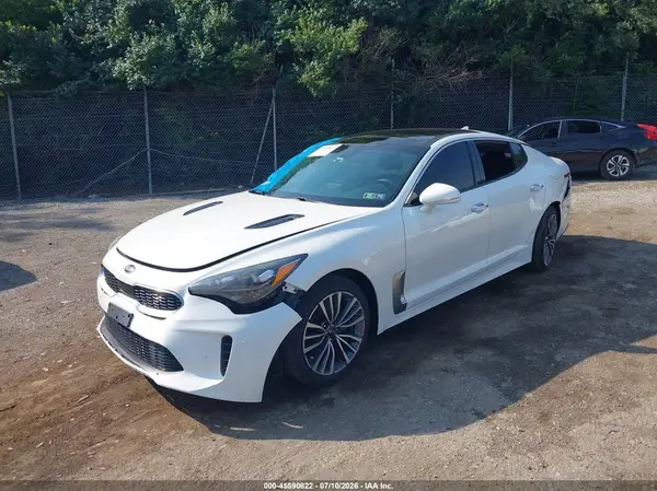 KNAE25LA3J6027478 2018 KIA STINGER - Image 2
