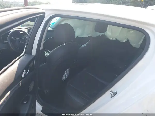 KNAE25LA3J6027478 2018 KIA STINGER - Image 8