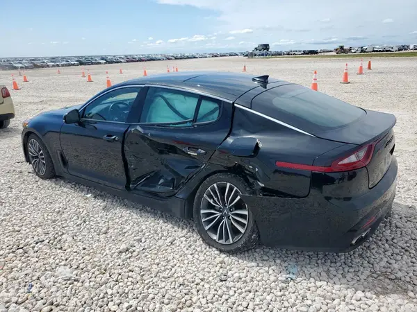 KNAE25LA3J6028386 2018 KIA STINGER - Image 2