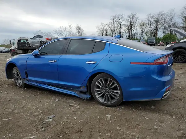 KNAE25LA3J6031837 2018 KIA STINGER - Image 2