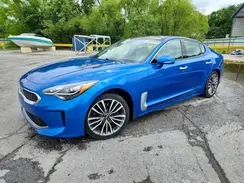 KNAE25LA3J6033085 2018 KIA STINGER