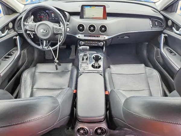 KNAE25LA3J6033085 2018 KIA STINGER - Image 8