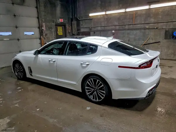 KNAE25LA4J6012276 2018 KIA STINGER - Image 2