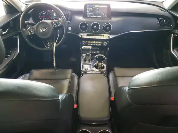 KNAE25LA4J6012441 2018 KIA STINGER - Image 8