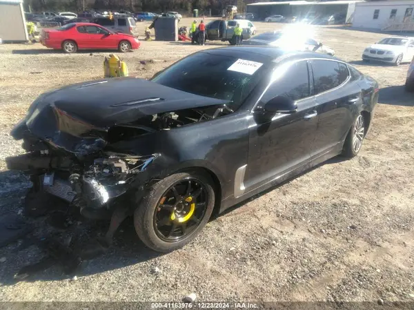 KNAE25LA4J6014190 2018 KIA STINGER - Image 2