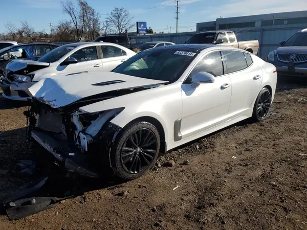 KNAE25LA4J6015565 2018 KIA STINGER - Image 1