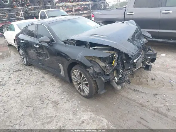 KNAE25LA4J6020765 2018 KIA STINGER - Image 1