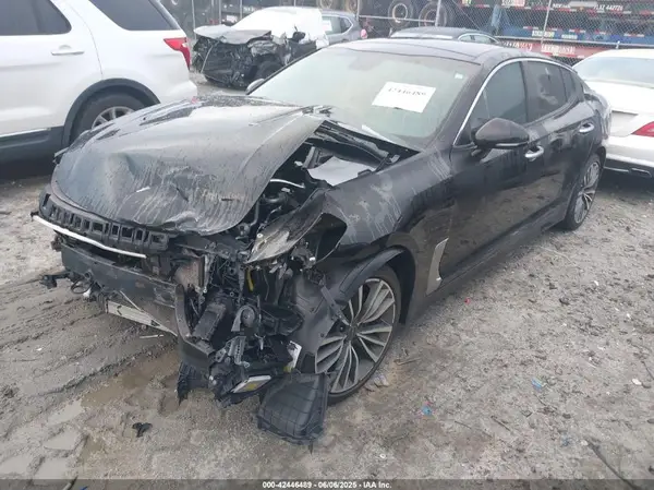 KNAE25LA4J6020765 2018 KIA STINGER - Image 2