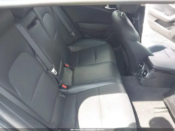KNAE25LA4J6022581 2018 KIA STINGER - Image 8