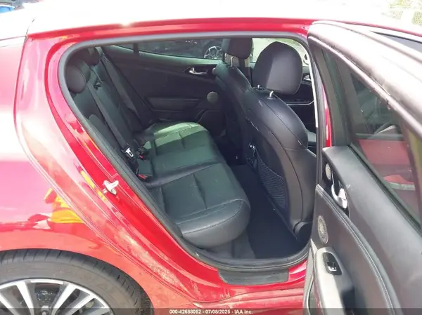 KNAE25LA4K6050883 2019 KIA STINGER - Image 8