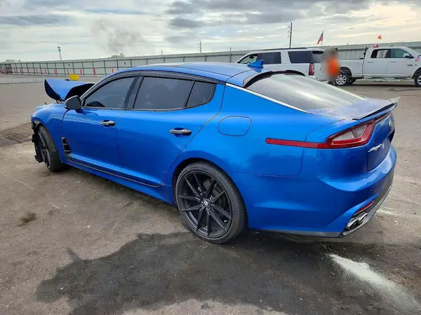 KNAE25LA4K6052679 2019 KIA STINGER - Image 2