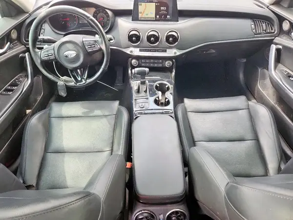 KNAE25LA4K6064041 2019 KIA STINGER - Image 8