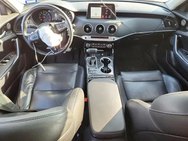 KNAE25LA5J6033654 2018 KIA STINGER - Image 8