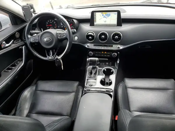 KNAE25LA6J6011369 2018 KIA STINGER - Image 8