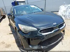 KNAE25LA6J6014241 2018 KIA STINGER