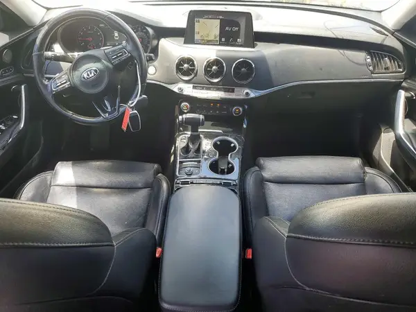 KNAE25LA6J6015292 2018 KIA STINGER - Image 8