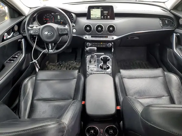 KNAE25LA6J6036949 2018 KIA STINGER - Image 8