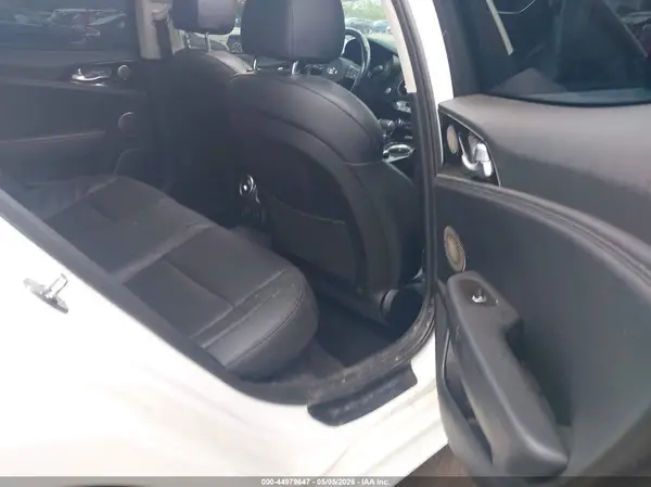 KNAE25LA7J6010540 2018 KIA STINGER - Image 8
