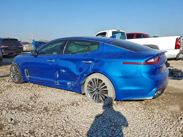 KNAE25LA7J6013843 2018 KIA STINGER - Image 2