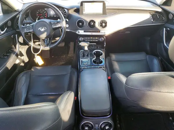KNAE25LA7J6030769 2018 KIA STINGER - Image 8