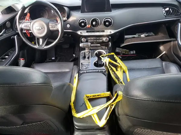 KNAE25LA7J6036717 2018 KIA STINGER - Image 8