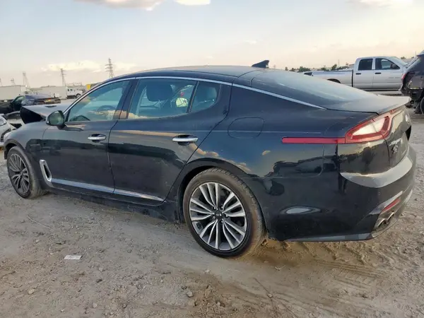 KNAE25LA7J6037754 2018 KIA STINGER - Image 2