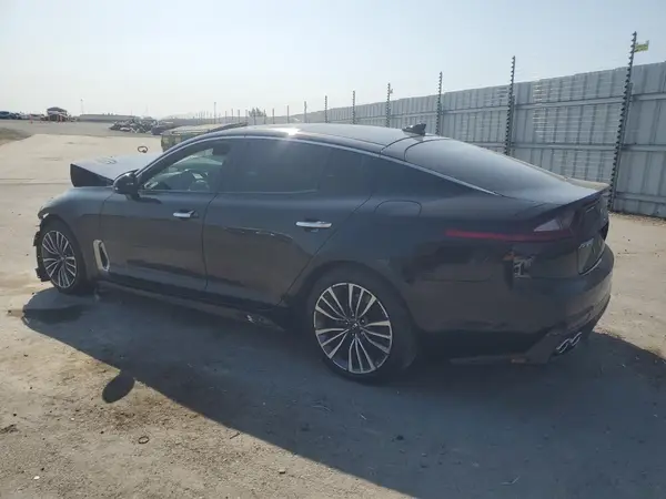 KNAE25LA8J6017285 2018 KIA STINGER - Image 2