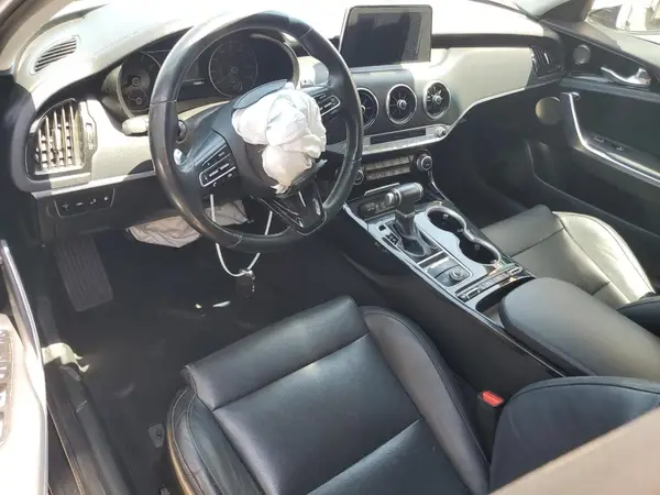 KNAE25LA8J6017285 2018 KIA STINGER - Image 8