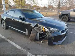 KNAE25LA8J6022955 2018 KIA STINGER