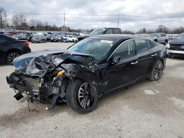 KNAE25LA8J6028383 2018 KIA STINGER - Image 1