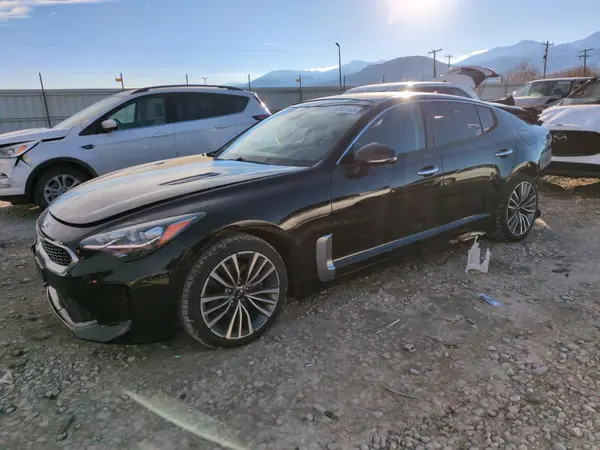 KNAE25LA8J6032787 2018 KIA STINGER - Image 1