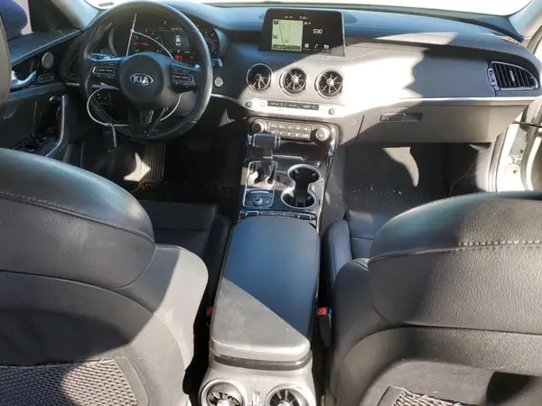 KNAE25LA8J6033664 2018 KIA STINGER - Image 8