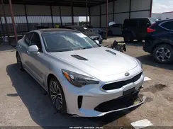 KNAE25LA8J6037312 2018 KIA STINGER